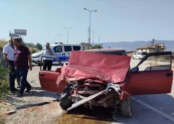 İki avtomobil toqquşdu: 3 yaralı