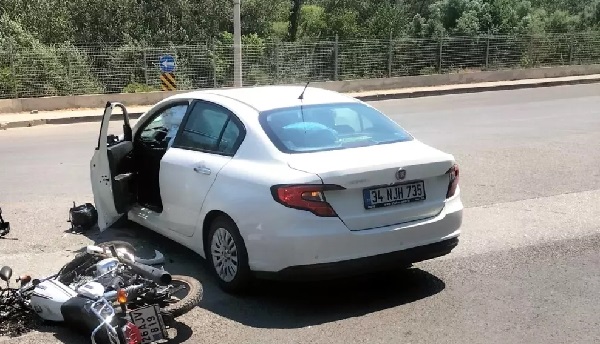 Minik avtomobili və motosiklet toqquşdu: Motosikletin sürücüsü yaralandı