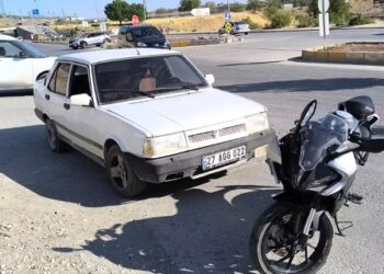 Minik avtomobili və motosiklet toqquşdu: 2 yaralı