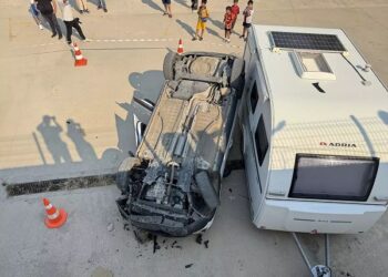 Avtomobil aşdı: Ana və qızı yaralandı