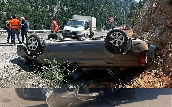 Avtomobil qayalıqlara çırpılaraq aşdı: 2 yaralı