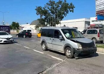 İki avtomobil toqquşdu: 1 yaralı