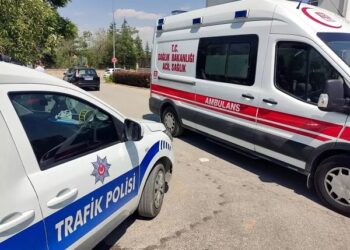 Minik avtomobili və elektrikli velosiped toqquşdu: 1 yaralı