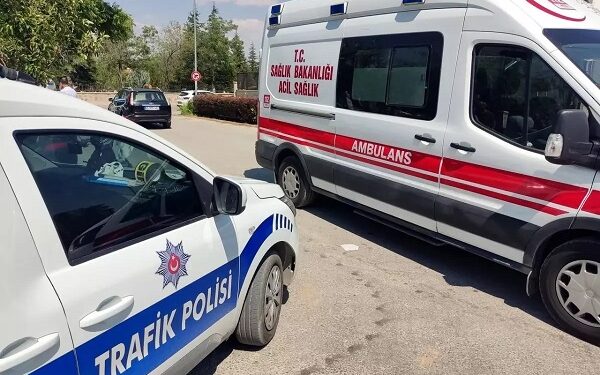 Minik avtomobili və elektrikli velosiped toqquşdu: 1 yaralı