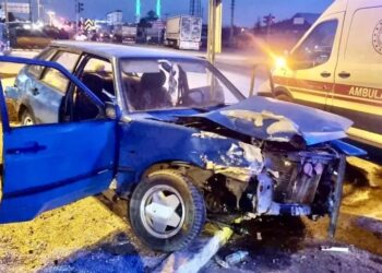 Minik avtomobili və TIR toqquşdu: 3 yaralı