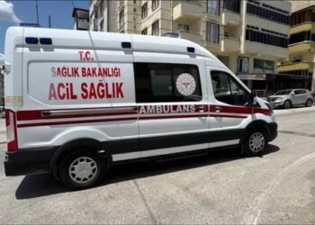 Minik avtomobili və moped toqquşdu: 1 yaralı