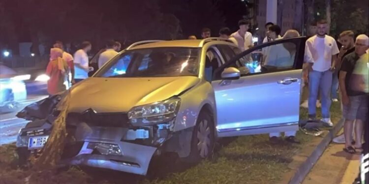 Minik avtomobili və motosiklet toqquşdu: 2 yaralı