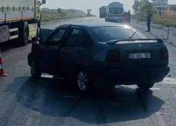 İki avtomobil toqquşdu: 4 yaralı