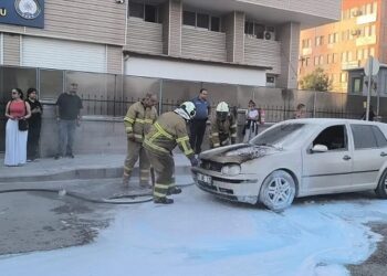 Hərəkətdə olan avtomobil yandı