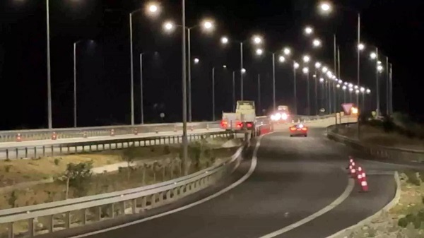 Minik avtomobili yük maşını ilə toqquşdu: 1 ölü, 3 yaralı