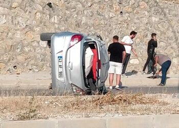 Avtomobil aşdı: Sürücü yaralandı