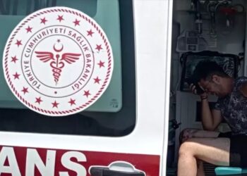Minik avtomobili və motosiklet toqquşdu: 3 yaralı