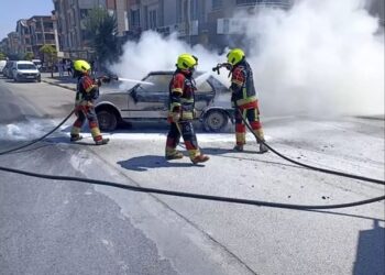 Hərəkətdə olan “Tofaş” yandı