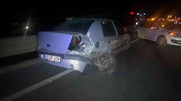 İki avtomobil toqquşdu: 1 yaralı