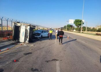 Minik avtomobili və yük maşını toqquşdu: 2 yaralı