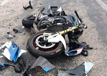 Minik avtomobili və motosiklet toqquşdu: 1 yaralı