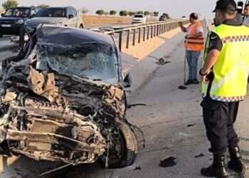 Avtomobil baryerə çırpıldı: 1 yaralı