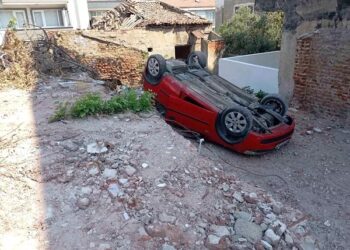 Avtomobil aşdı: 2 yaralı