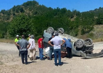 Avtomobil aşdı: 3 yaralı