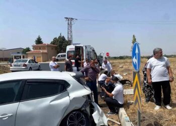 İki avtomobil toqquşdu: 6 yaralı