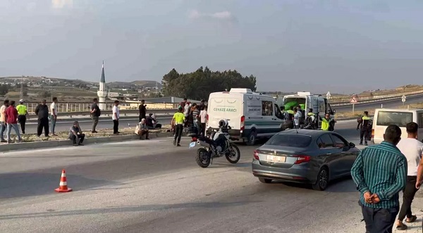 Avtomobil yaşlı qadını vurdu