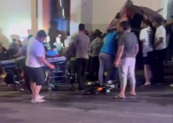 Avtomobil baryerə çırpıldı: 2 ölü