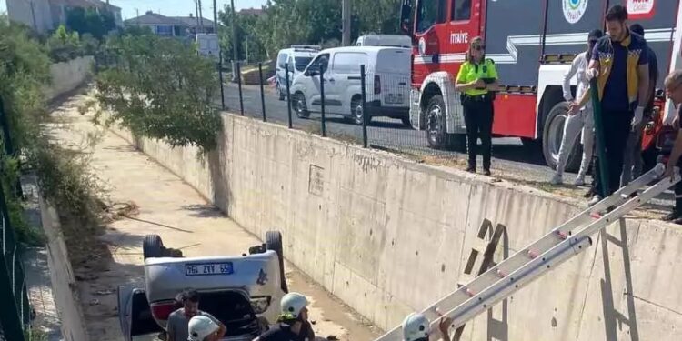 Avtomobil kanala aşdı: 1 yaralı