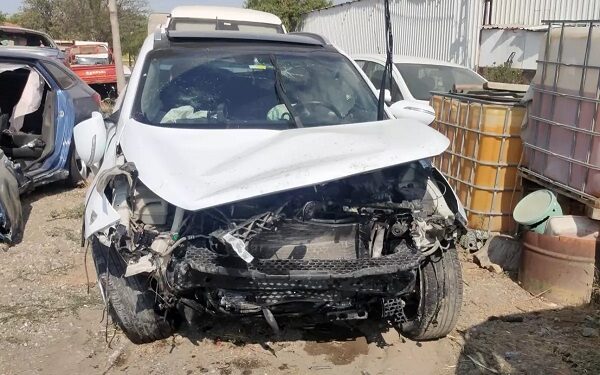 Avtomobil ağaca çırpıldı: 1 yaralı