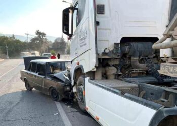 Minik avtomobili və yük maşını toqquşdu: 1 yaralı