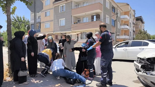 İki avtomobil toqquşdu: 5 yaralı