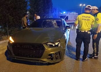 Minik avtomobili piyada vurub öldürdü