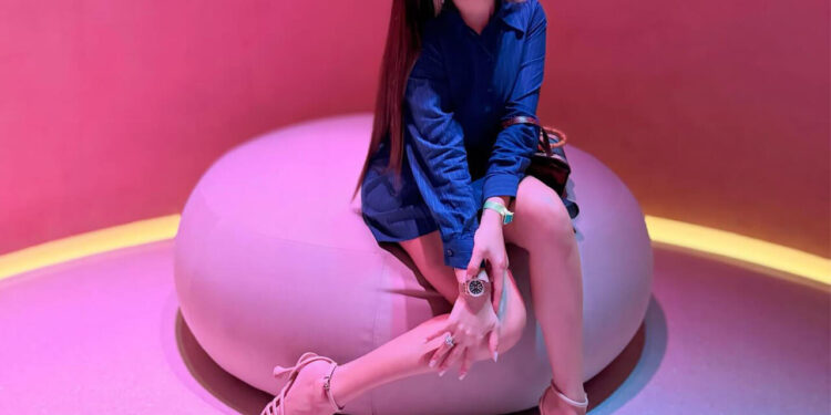 Ayan Babakişiyeva yeni klipindəki cəsarətli geyimi ilə gündəm oldu – VİDEO