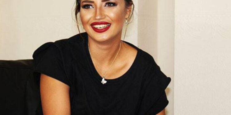 Azərbaycanlı aktrisa Cəmilə Tağızadə su tapmadı – saçını şampunlu vəziyyətdə saxladı -VİDEO