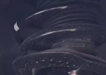 46 km sürülmüş Çin maşınında problem çıxdı – VİDEO