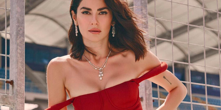 Nəsrin Cavadzadənin tül geyimi tədbirdə diqqət çəkdi – FOTOLAR