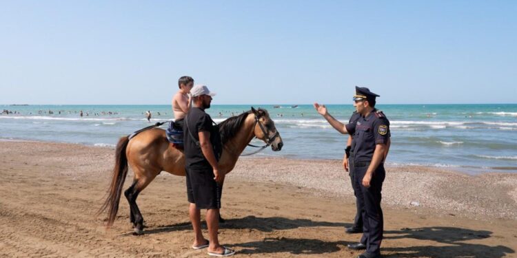 Çimərliklərdə bunlar qadağandır - Polis nəzarətə başladı - FOTOLAR