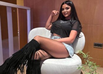 Müjgan Ayxana 300 Minlik Avtomobil Hədiyyə Olundu – “Sənətkar Adıma Görə Verdilər”