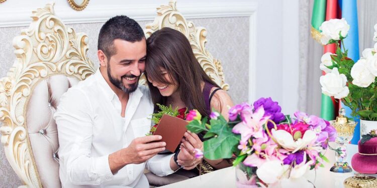 Azərbaycanda Nikah Üçün Yeni Tələb: Doğum Şəhadətnaməsi Valideynlərdən də Tələb Olunur