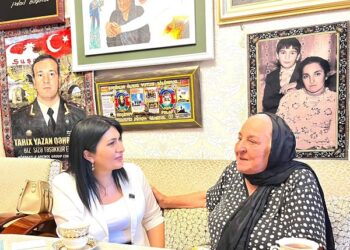 Deputat Elnarə Akimova şəhid general Polad Həşimovun ailəsini ziyarət etdi