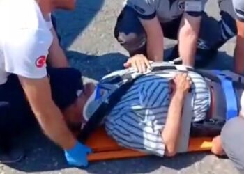 Avtomobil yaşlı kişini vurdu