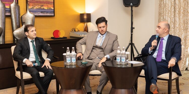 Maliyyənin Gələcəyini Formalaşdırmaq: Mastercard və AmCham Maliyyə Sektorunda Süni İntellektin Rolunu Müzakirə Etdi