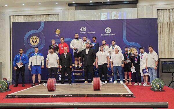 2 atletimiz Gürcüstanda medal qazandı