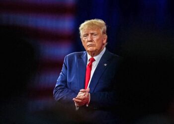 Tramp Azərbaycan-Ermənistan münasibətlərindən danışdı