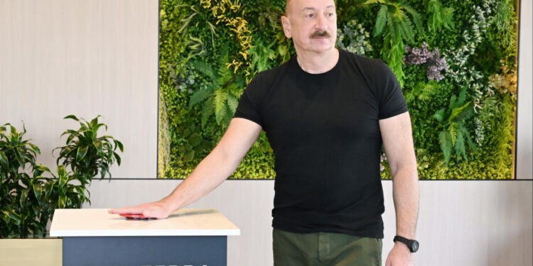 Prezident Ağdam Sənaye Parkında tütün məmulatlarının istehsalı müəssisəsinin açılışında iştirak edib - FOTOLAR