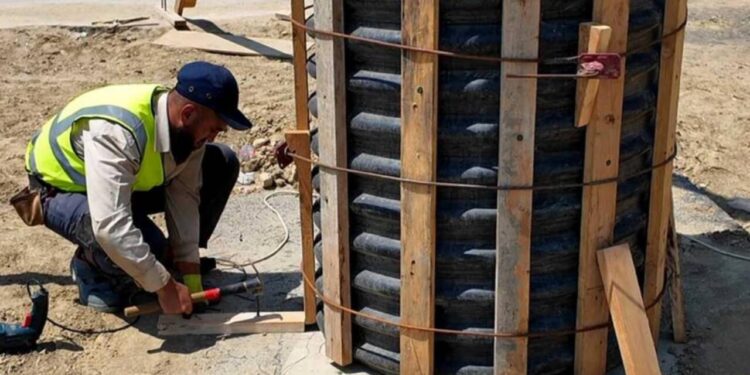 Bu ərazidə yerüstü piyada keçidi tikilir