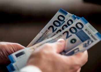 Azərbaycanda orta aylıq əmək haqqı ARTDI