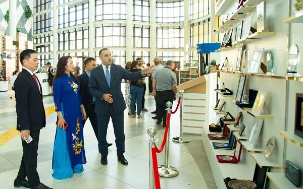 Vyetnamdan olan nümayəndə heyəti “ASAN xidmət” mərkəzinin fəaliyyəti ilə tanış olub