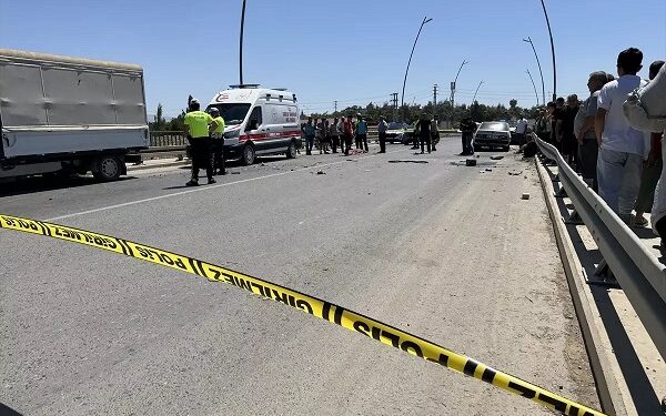 Minik avtomobili və yük maşını toqquşdu: 1 ölü, 2 yaralı