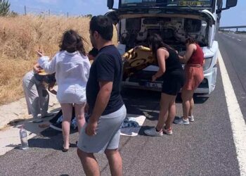 İki avtomobil toqquşdu: 4 yaralı