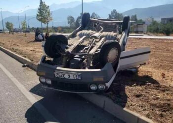 Avtomobil aşdı: Sürücü yaralandı